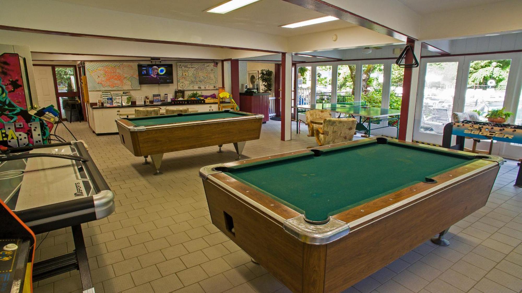 Daya, Hot Tub, Pool Table, 1089 Of Free Attraction Tickets For Each Paid Day, Dollywood And More! Gatlinburg Camera foto